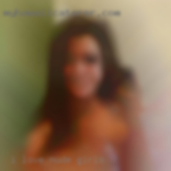 I love to nude girls give women pleasure.